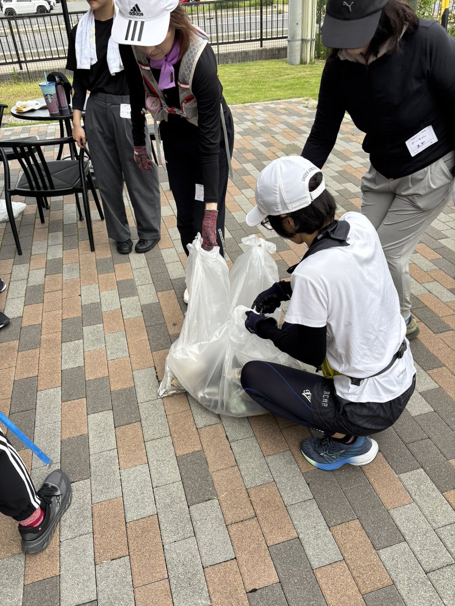 ploggingmie's tweet photo. プロギングみえ８月の予定
◆８月15日（土）　7:00〜8:30
 神戸公園集合
参加費:無料
持物:軍手（トング）、飲み物

◆８月30日（日）　7:00〜8:00
スターバックス四日市中央緑地店集合
参加費:無料
持物:軍手（トング）、飲み物
#プロギングみえ #プロギング #ウォーキング #ジョギング #ゴミ拾い https://t.co/uT4fcvCrSC