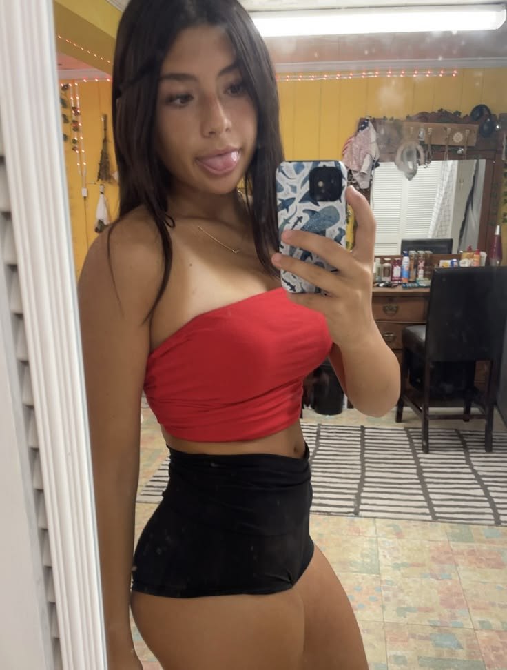 KatePleasureToy's tweet photo. Follow if this got you https://t.co/60CooYYgv4