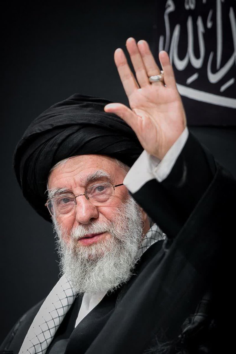 f_hosseinzadh's tweet photo. از میانِ روضه‌های کربلا فهمیده‌ایم
نسبتی دیرینه دارد جانِ ما با سوختن..🥀❤️‍🩹

#یا_لثارات_الحسین
#عاشقان_حسین https://t.co/Dkp7OaplCt