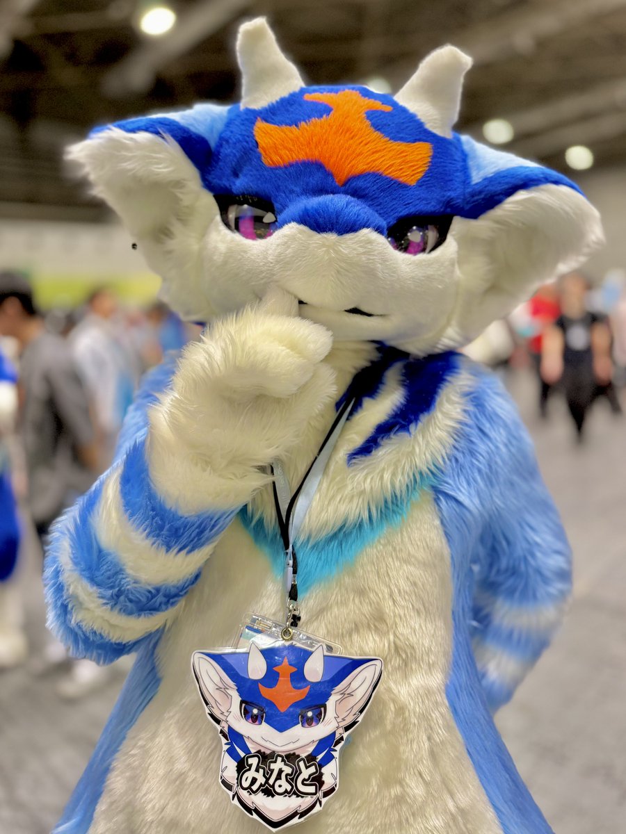 artel_ie's tweet photo. #OFFF2026 

涼しげなドラゴンのリーベくんとみなとくん！
もちぽんしててとてもよかったです☺️

🟦:みやこさん(@miyakon_) https://t.co/1scsXYbI6h