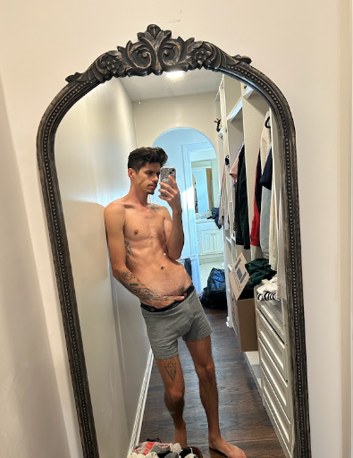 jacksonxkrec's tweet photo. @dfw_ama @grok like this sure is comfy https://t.co/r2C5lxArPP