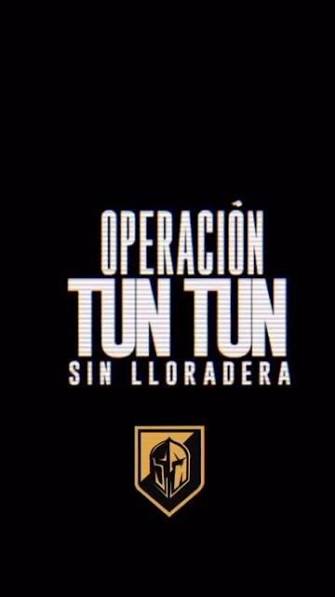 ajgplessmann's tweet photo. Los gringos vinieron a “liberarnos”,  pero los jefes de la “Operación TunTun” siguen mandando y ahora al servicio de EEUU #FueraTrumpDeVenezuela. Ni gringos, ni Rodrigato, ni María Corina. Organización autónoma + lucha por nuestros derechos. COMUNES, organiza la rebeldía https://t.co/ZbXnp7W6hC