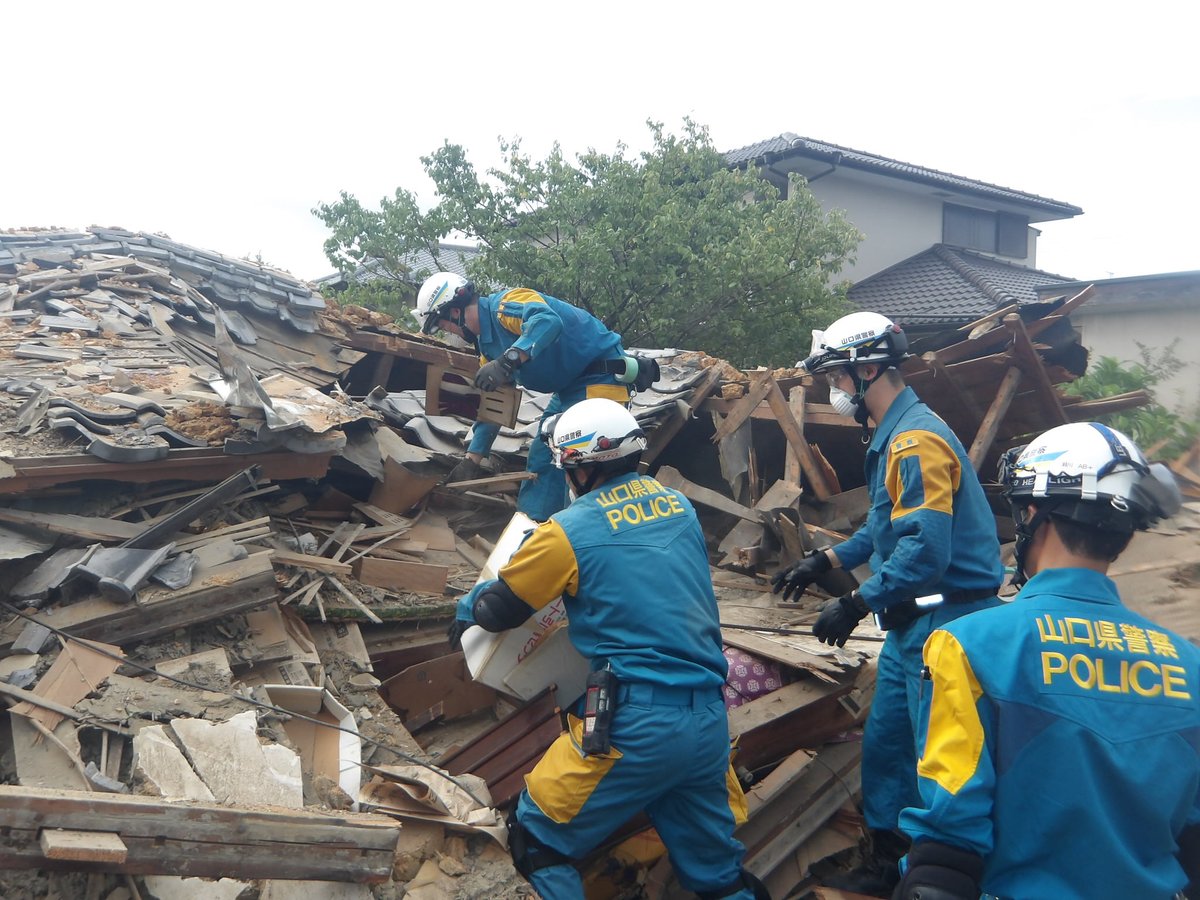 YamaguchiPolice's tweet photo. 【令和８年熊本地震災害派遣】
令和８年熊本地震で救出・救助活動に従事していた山口県警察広域緊急援助隊が帰県しました
７月28日～31日までの４日間、熊本県で救出・救助活動に従事しました
今後も警察活動へのご理解・ご協力よろしくお願いします

＃山口県警察　＃熊本地震 https://t.co/venky9Fq6s