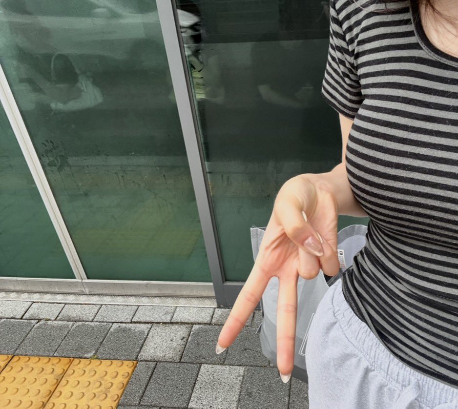 bboya1225's tweet photo. ㅇㄴ 진심 주말 언제와;

야-호, 주말 어서 오이데~
(배운거 다 써먹기🤣) https://t.co/HI5eAl8Zay