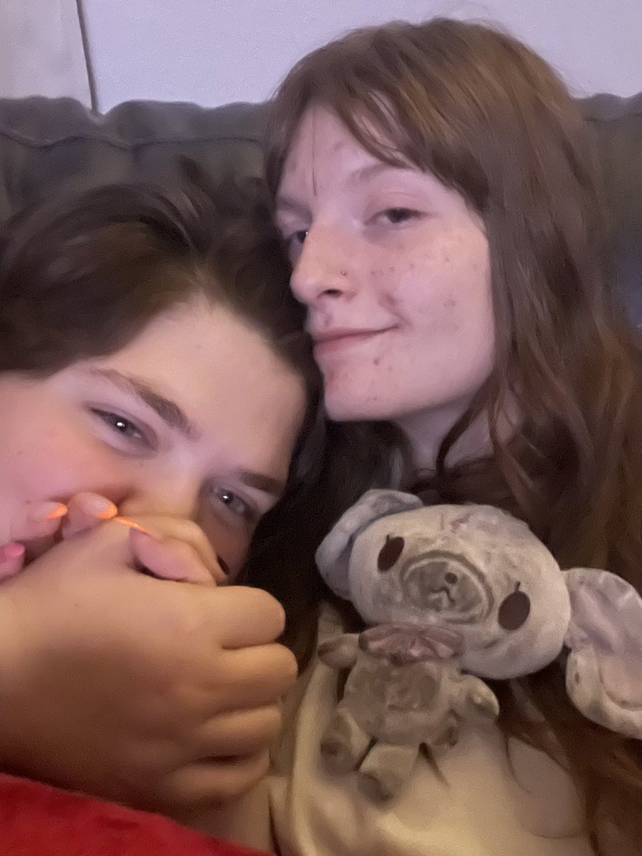 skibidisaylor's tweet photo. me n crush two years later @emmassgirll https://t.co/mm2qLG6dr4