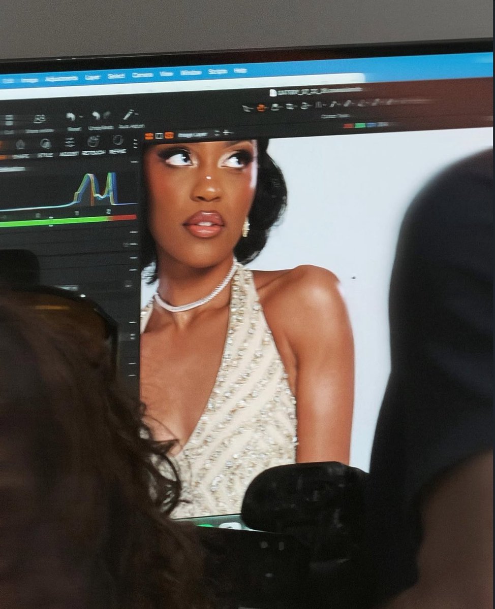 BelleDeSoulaan's tweet photo. China Anne McClain for her broadway debut as Daisy Buchanan from The Great Gatsby https://t.co/TQOvdHv8X0