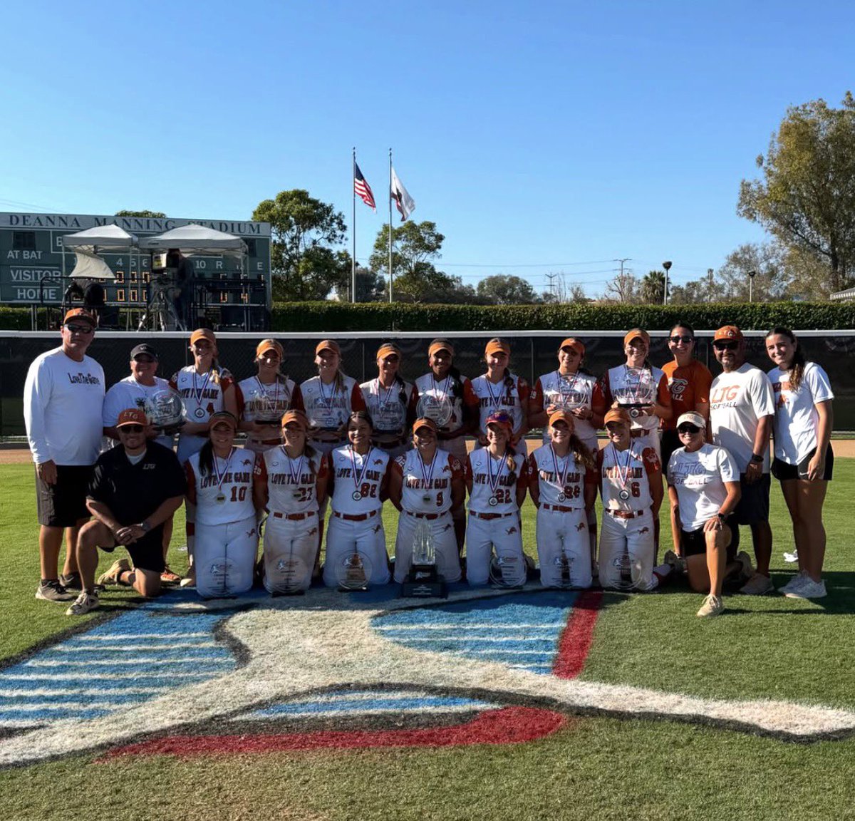 M_Johnson2030's tweet photo. Natty CHAMPS!! Had a great season with some fun. We made so many memories and got better together. Couldn’t ask better summer. 🦁 AGTG. LOVE YALL🧡🧡🧡 @LTG2029Buck @JoeHendersonLTG @CoachCat https://t.co/AfaSy3FwI4