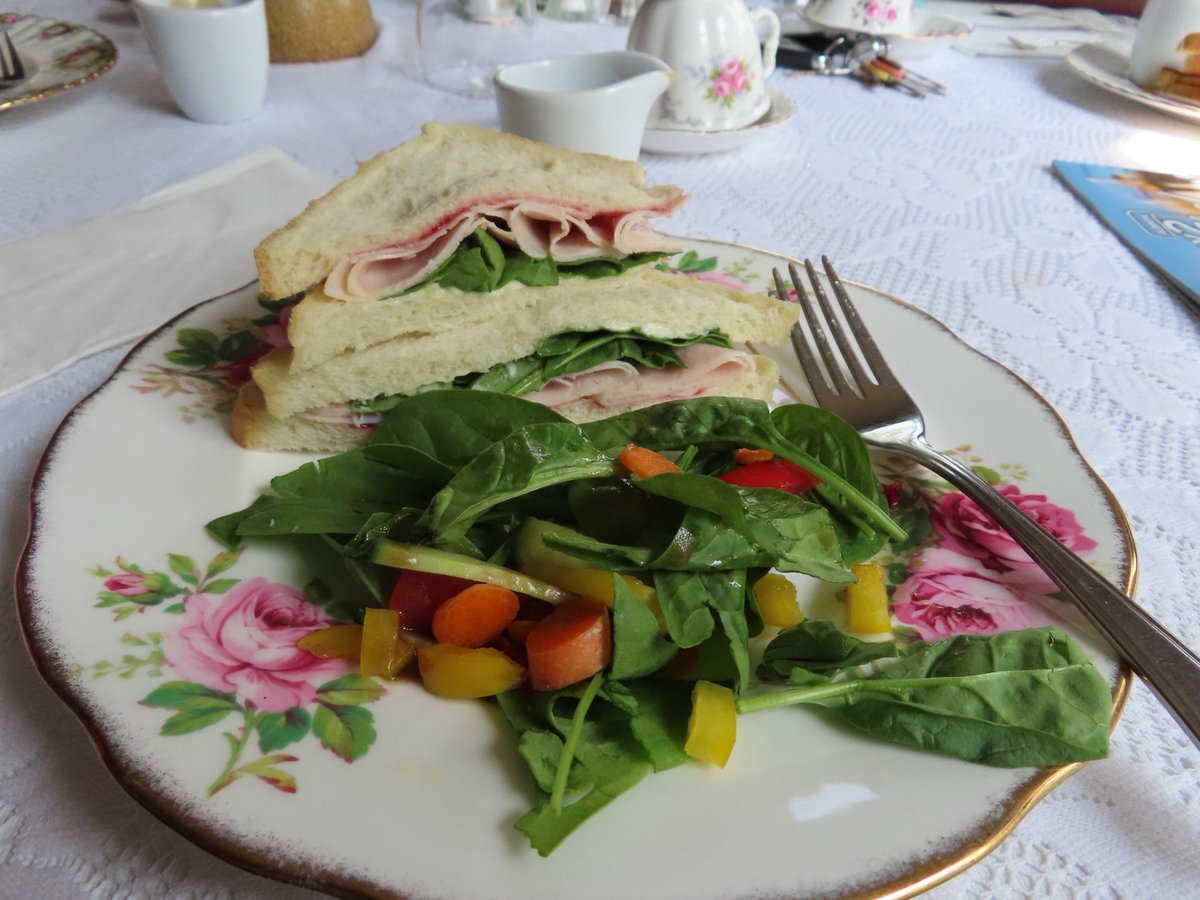 hapandcarol's tweet photo. #HAPPINESS is enjoying afternoon TEA at the Cronquist House at Bower Ponds in Red Deer. #afternoontea #CronquistHouse #BowerPonds https://t.co/sBcFXhJC7u