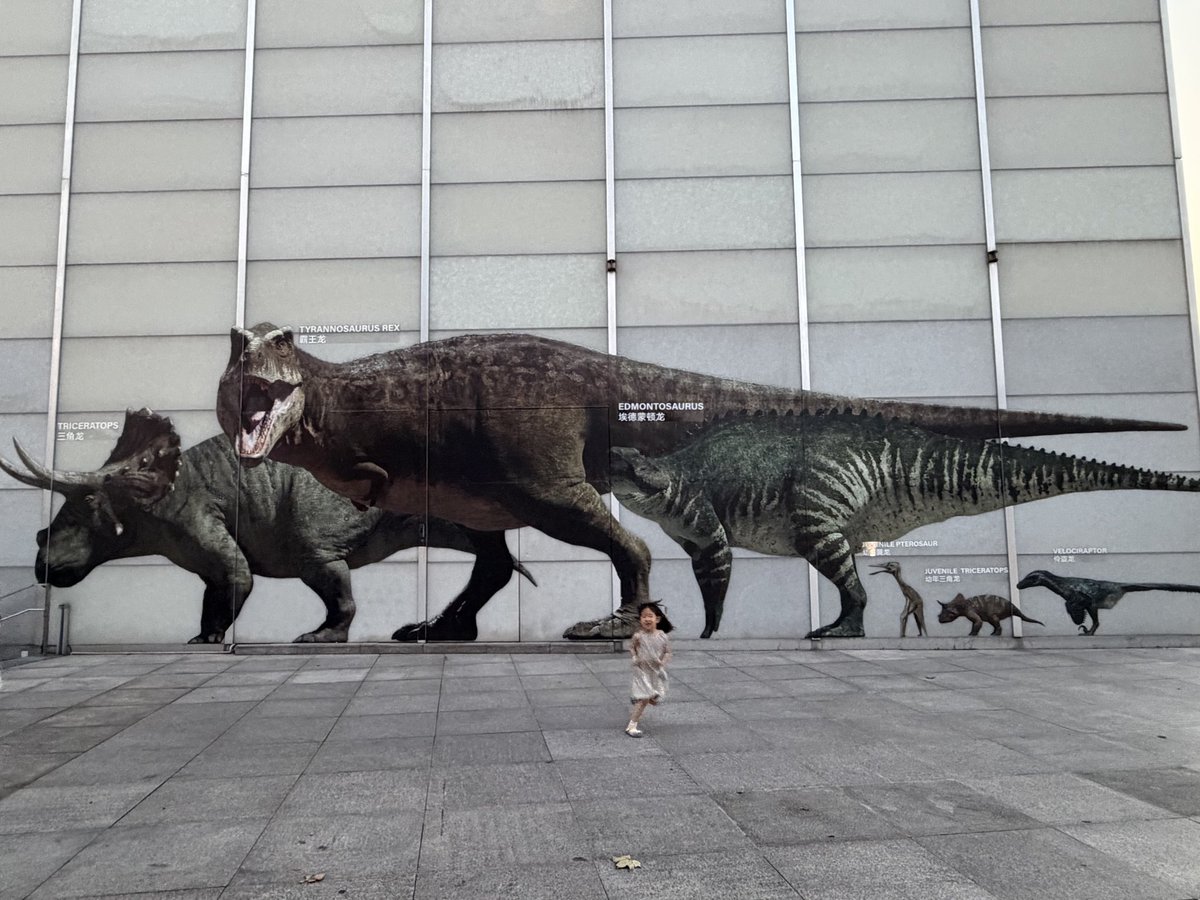 eoobird's tweet photo. 恐龙展🦕 https://t.co/Ab3gI40WB2
