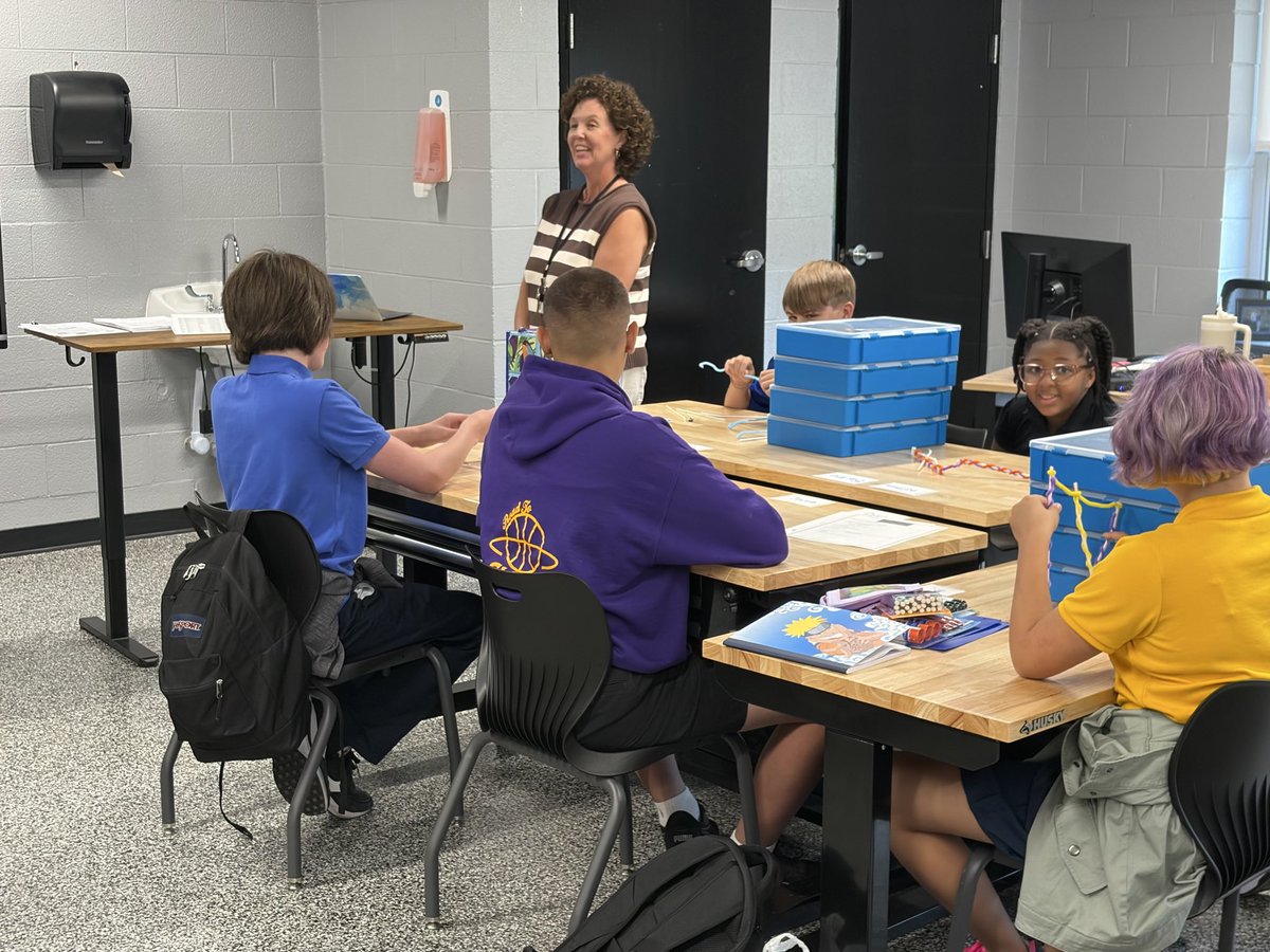 KJordanJMCSS's tweet photo. We are first day ready!
#summitnetwork
@suptking @JMCSchools https://t.co/FVLOChQZX7
