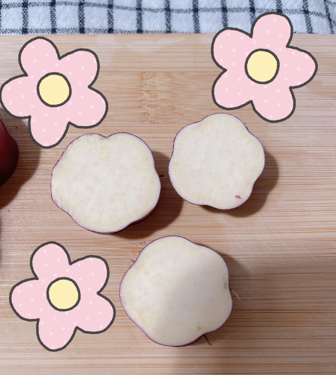 Ufu_land's tweet photo. 今日のお昼のお弁当は
新物🍠炊き込みご飯にしました✨

レシピより量も具材も多め

楽しみ😊 https://t.co/t2ZFMfVNf8