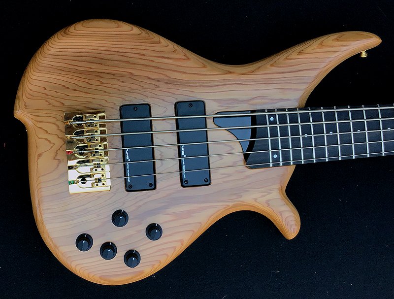 TUNE_G_M's tweet photo. ホームページを更新しました。
TUNE/Phoenix Custom Order Galleryを更新しました。
No.TP-000820
TUNE/TWB-5 Solid Cedar Custom
https://t.co/zxcs9FONVk
#TUNE #Phoenix #カスタムオーダーベース #TWB5 #SolidCedar #5弦ベース https://t.co/ntUnWQWgCC