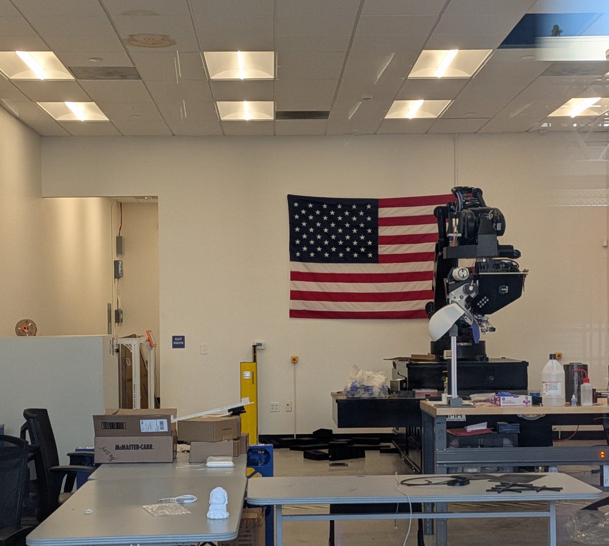 NODEfather's tweet photo. Visited the Experimental Mechanics Laboratory at @SDSU today to start a collaboration with Professor Prof. Youssef so we can scale our droids for production at @Mycosoft

https://t.co/A2KIh5zibg https://t.co/5M2zggGvxL