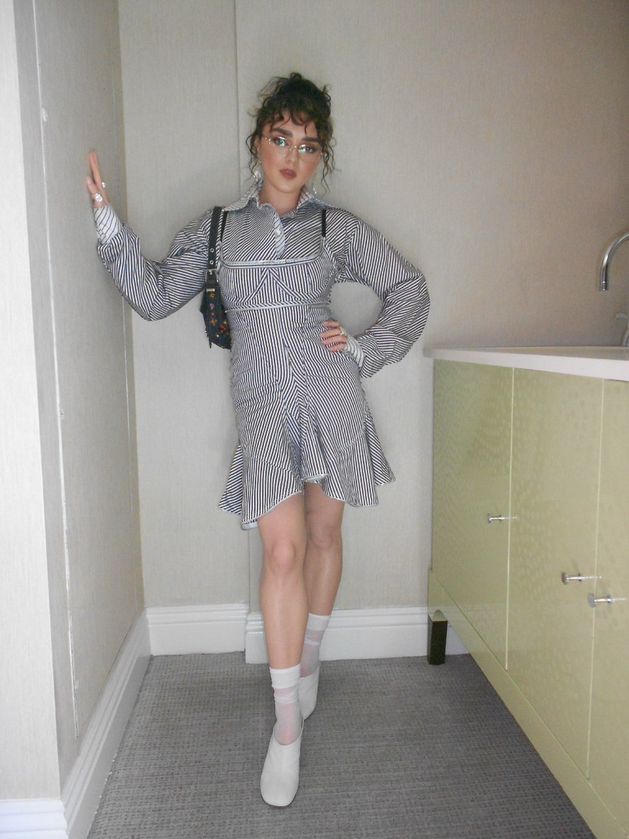 ItsMax30's tweet photo. Maisie Williams ✨️🫦 https://t.co/4ih8akUyRa
