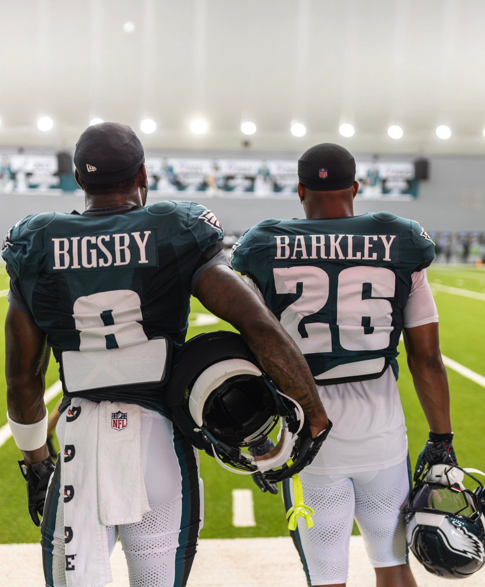thePHIspecial's tweet photo. That BIG BARK combo gonna be unstoppable this year 😤 https://t.co/gDG1MHfm4V