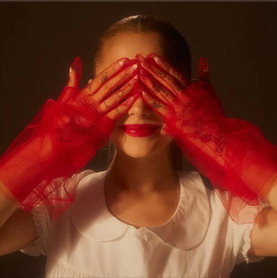 oncepisodios's tweet photo. y al petero que no le gustó este álbum se puede pegar un buen tiro porque tiene de las mejores canciones de su discografía pero como están embebidos en la nostalgia obviamente en 5 años van a decir que fue su mejor proyecto. https://t.co/DMWkBYCXLi
