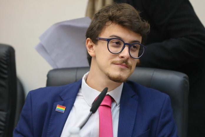 DanPimpao's tweet photo. Espero que São Paulo eleja Érika Hilton e Guilherme Cortez. ❤️🏳️‍🌈 https://t.co/5UmeHqVI10