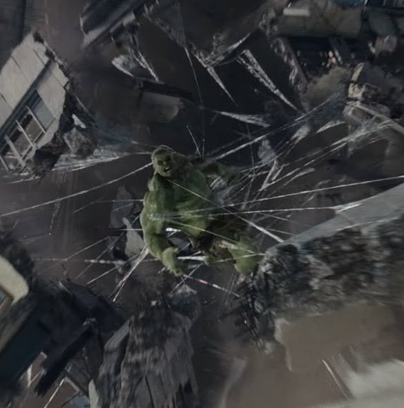 Seven0292's tweet photo. Hulk gris si estaba planeado para la peli, incluso había una escena donde aparecía de ese color (escena de la página Spidey tracker), pero de último momento fue cambiado, para que la audiencia no sintiera ese cambio de color tan brusco
Fuentes: Sony and Marvel, BND concept art https://t.co/e0SpyEEykW