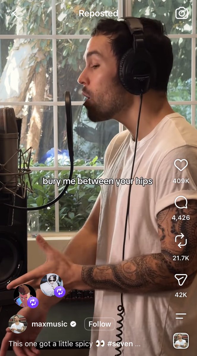 jkvenom_'s tweet photo. Not jungkook reposting this remix of his smash hit seven https://t.co/lM3UYV6A0y