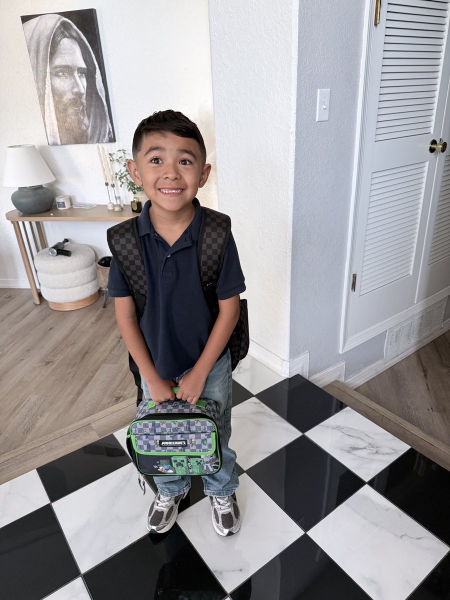 EHS_Castro's tweet photo. Handsome little man's first day of first grade 💙💛 https://t.co/nDpfsJguMt