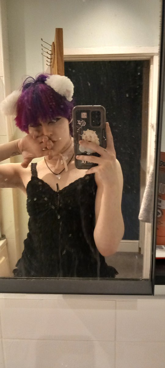iamthemini's tweet photo. purple neow ^~^ https://t.co/XAliTbZfNS