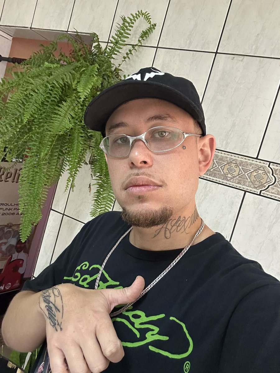 1transacerta's tweet photo. Só pq eu tava mídia hj mesmo de home office 👨🏼‍💻🖐🏼📊 https://t.co/kcvz8khvm5