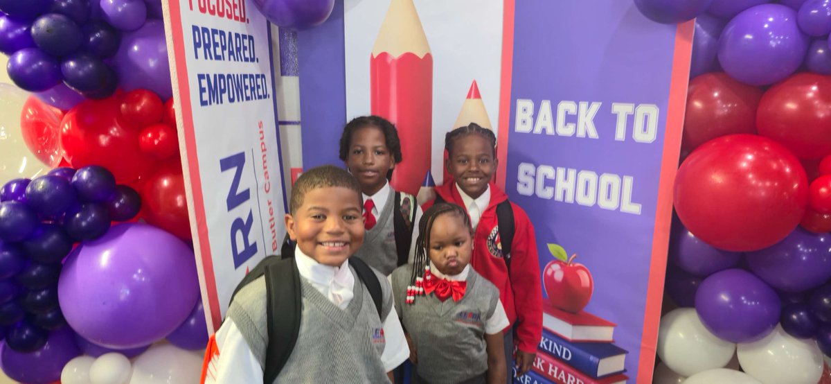LEARNCharters's tweet photo. 🎉 The doors are open, the red carpet is out, and a brand-new school year has begun! ❤️📚
The first day of school is officially underway at LEARN. Welcome back to the LEARN scholars and family!

#FirstDayOfSchool #LEARNCharterNetwork #BackToSchool #ChicagoSchools https://t.co/Kx8o7J6lJd