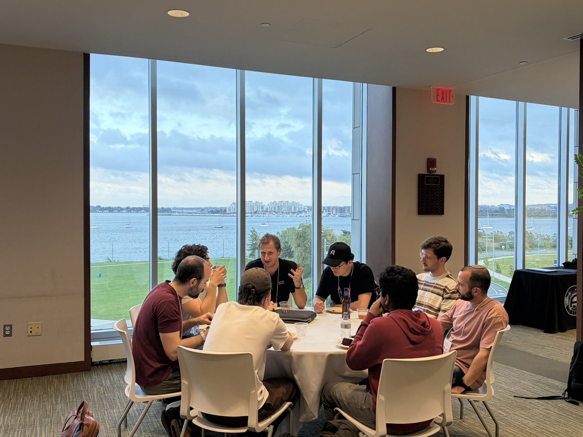 iaifi_news's tweet photo. Can’t complain about the view for our welcome dinner, hosted by Physical Superintelligence. Thank you to @matthew_pines and @alexwg for coming to speak to our students! https://t.co/6HWRo9qsuj
