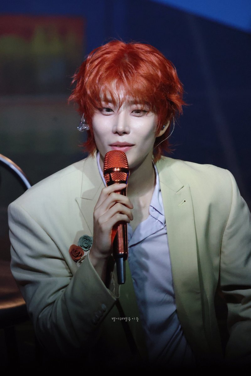 UTS_ASTRO's tweet photo. 260801 MJ 팬미팅 THE HANG OUT

혼자도서 일당백!! 재간둥이 명준이 화이팅!!

#MJ #아스트로 #엠제이 #김명준 #팬미팅   @MJ_offc https://t.co/Tb9sEA86cX