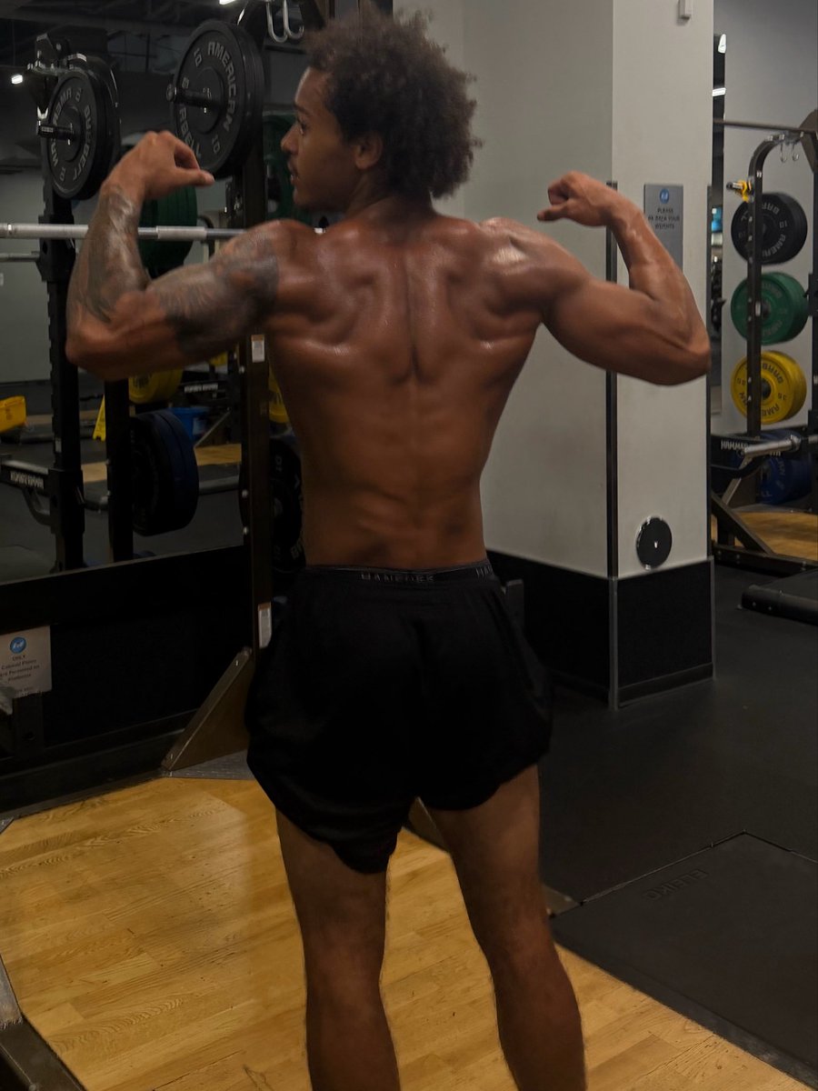 seth_palumbo's tweet photo. WORK!!🧪 #Football #JUCO #JUCOPRODUCT #D1 https://t.co/tAdVkYNrDv