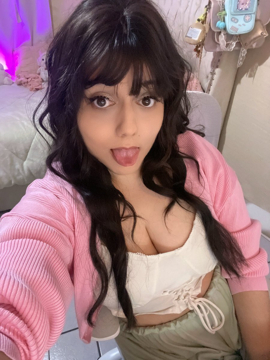 SunnyNya's tweet photo. Prendí 💕 https://t.co/I6oW8U1Twa