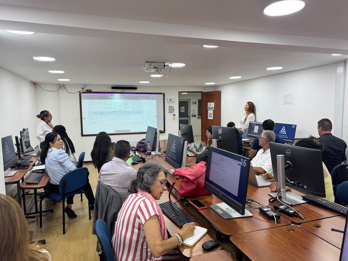 ESAPOficial's tweet photo. #AEstaHora la #TerritorialCaldas prende motores e inicia la inducción docente, un espacio para fortalecer conocimientos, unificar criterios y brindar las herramientas necesarias para un exitoso desarrollo del semestre académico.
#Territoriales https://t.co/FWa59Dp0Em