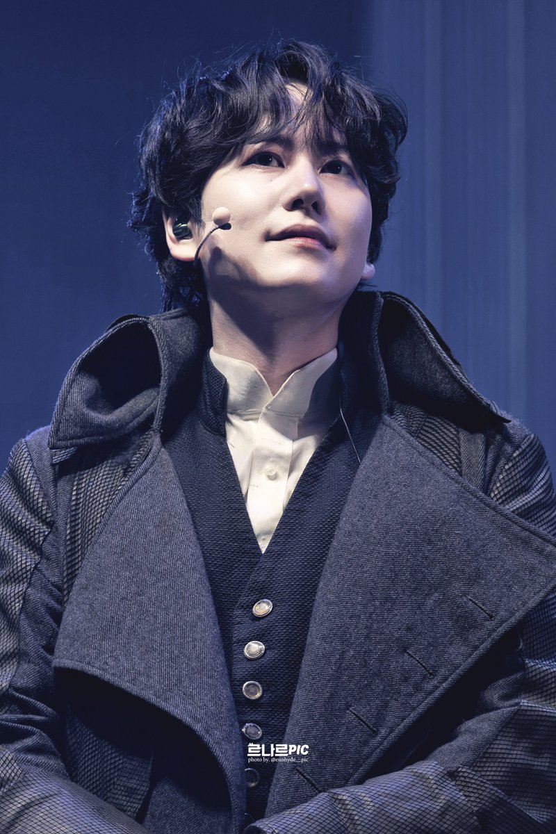 eunhyde__pic's tweet photo. 260802 프랑켄슈타인 더 뮤지컬 콘서트

구석구석👀

#규현 배우님
#KYUHYUN https://t.co/a8yxC1GdNg