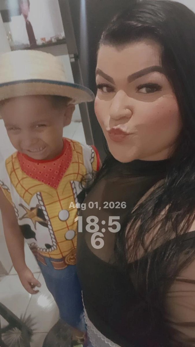 Monique62391795's tweet photo. Vida de mamãe https://t.co/AooaTrnE7g