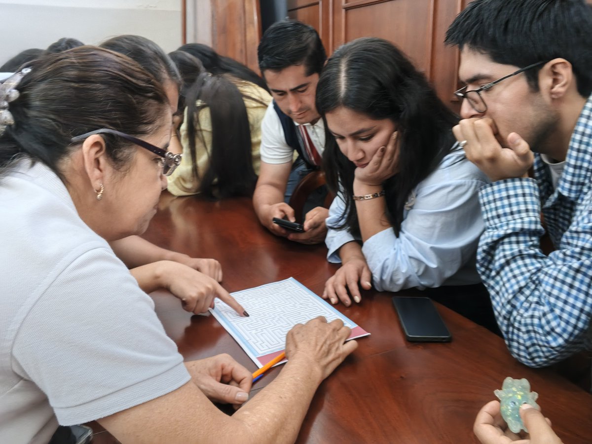Zona7mtdh's tweet photo. 📍#ElOro | Con el programa nacional #AprendiendoEnFamilia, fortalecemos las capacidades del equipo técnico de servicios del Distrito Piñas, mediante el taller "Apego Seguro desde la gestación".💜✨

#MDTDHenTerritorio 
#GobiernoDelEcuador https://t.co/f4JxrTQPFK