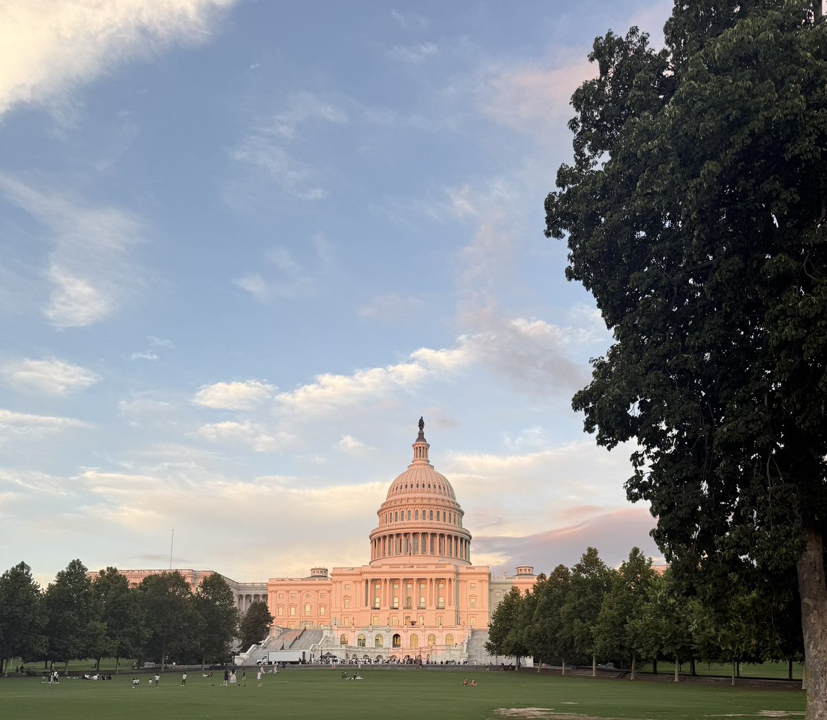 BasedMikeLee's tweet photo. If buildings could speak, this one would be saying:

“Cancel (or at least delay) recess and pass the SAVE America Act.” https://t.co/yOSpVZsv4g