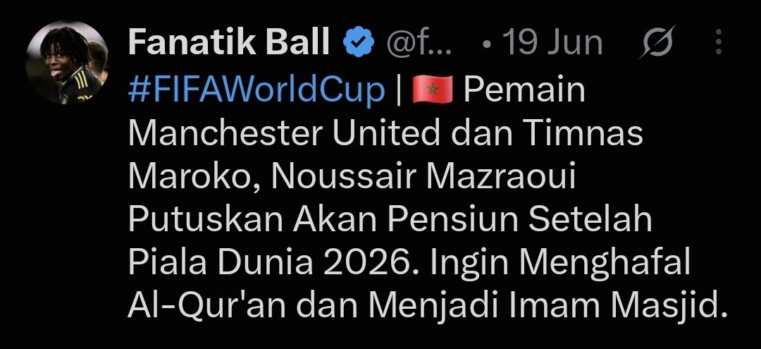UTDEve's tweet photo. Ngomongin fake quotes, jadi keinget gw.

Masih inget nggak beberapa minggu lalu ada berita kalau Mazraoui mau pensiun setelah World Cup?

Fast forward ke hari ini, Maz masih di Carrington buat latihan, dan nggak ada satu jurnalis kredibel pun yang bilang dia bakal pensiun. 😂 https://t.co/sw97uZqoya
