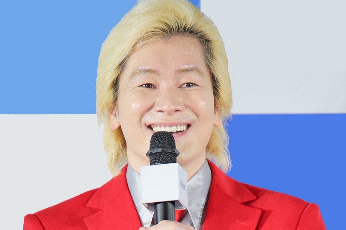 jitstore's tweet photo. あなたはマイナ免許証と従来の免許証どちらにしていますか？

カズレーザーさん（@kazlasersub ）は
念願の自動車免許証を取得しましたが
マイナ免許証にして、物がないことにびっくりしたそうです

説明をよく読んでいなかったらしいですけど...笑 https://t.co/8cCQbPiPdM