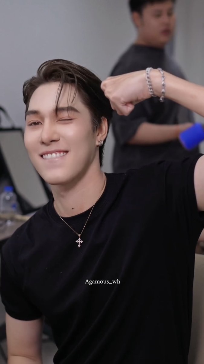 184180cm's tweet photo. เอาจริงๆ นะ พี่เค้าตัดผมมาใหม่หล่อขนาดนี้ ทำไมยังไม่มีงานเปิดให้เค้าไปนั่งเก๊กนั่งกึงเล่นๆ อีก เสียดายของมาก งานเปิดแรกของเดือนนี้มากี่โมง 🫩 https://t.co/MJCuJx4oiB