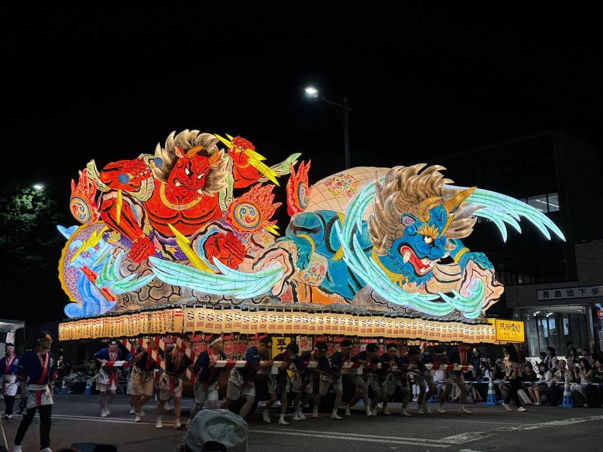 tae_skd's tweet photo. 初めてねぶた祭りに行ってきた〜〜 青森は涼しいよ https://t.co/mwWkHuhjVW