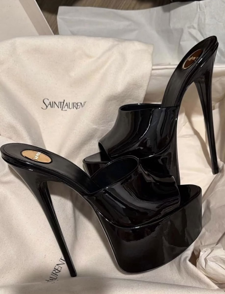 softblurss's tweet photo. Ysl https://t.co/G4cQYQ0ttc