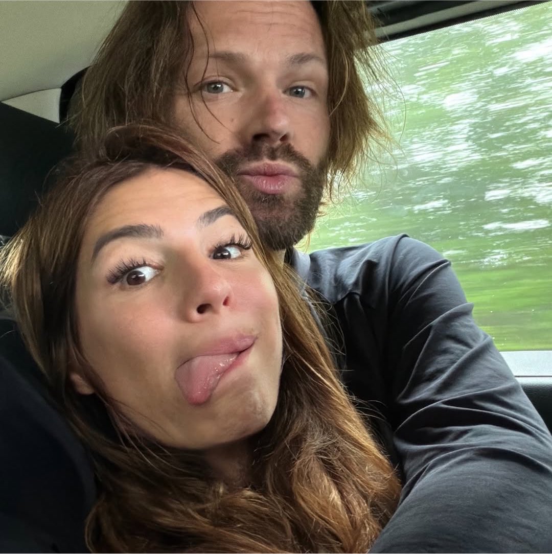 astrewinchester's tweet photo. My favorite genre of photos: Gen and Jared taking selfies in the car 🥹💗 https://t.co/ZEISe0BMK7