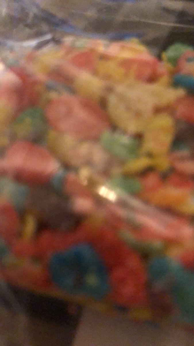 TSLAdump's tweet photo. What’s your go to snack after nuttin’ 👅🧁🥪😸 https://t.co/EB6Jc3vItS