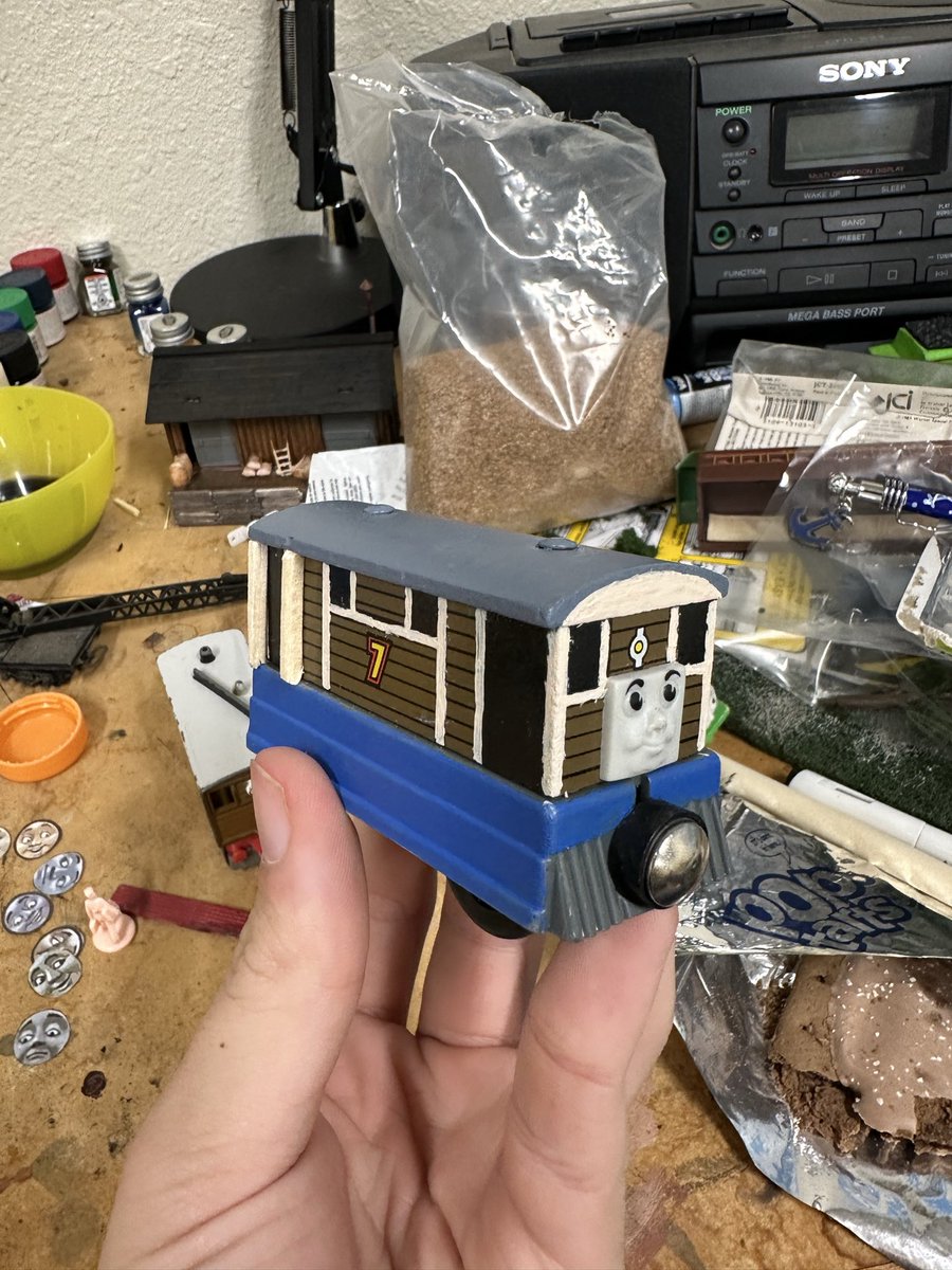 Steamed_skar's tweet photo. Decided it was time to give Toby a revamp I may or may not use matchsticks to add his frame work to but who knows! For now this is where he stands. https://t.co/XEDR1LgvJl