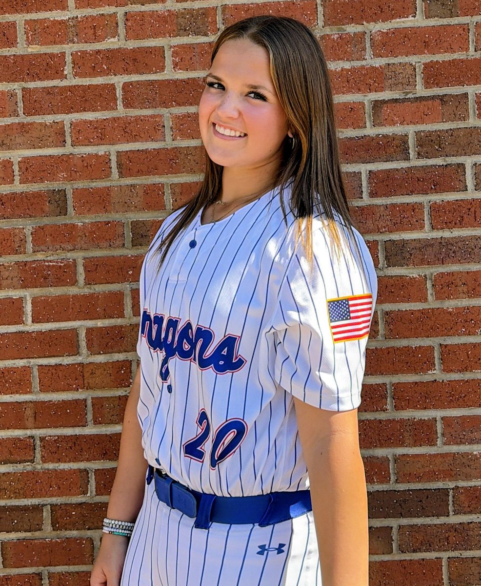 finleyrjordan's tweet photo. Picture Day! 
@JTOWNdragonsSB https://t.co/GGGcwRtEQt