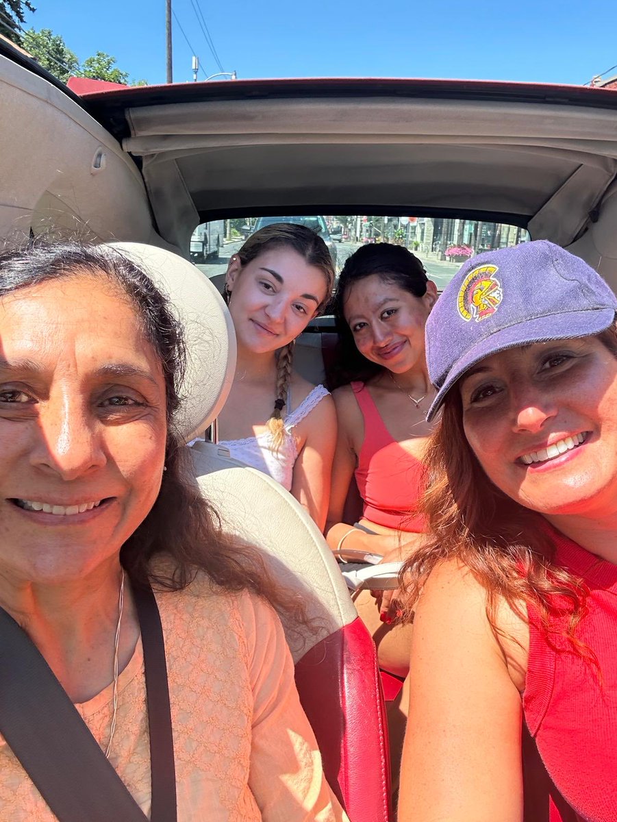 nadia_guerrera's tweet photo. Every conversation starts with a knock at the door. Listening to neighbours across Ward 4, hearing what matters most, and letting those conversations shape this campaign. That’s how we’ll build a stronger community. #Ward4 #ParkdaleHighPark #topoli https://t.co/ccbP4eTN5f