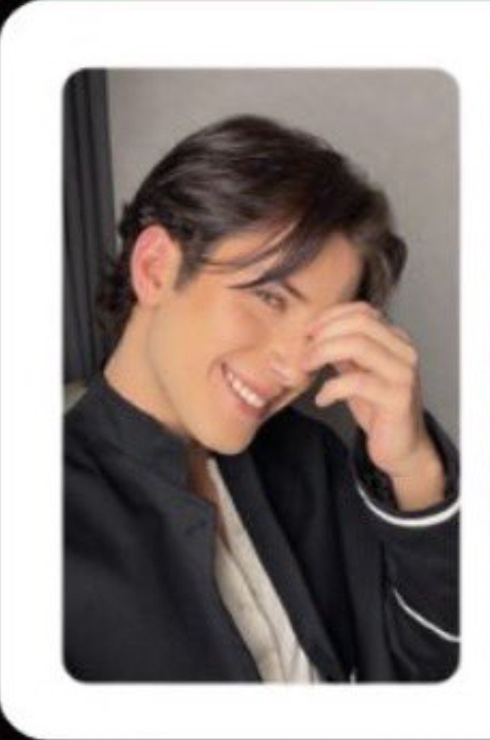 universoburu's tweet photo. Necesito esa sonrisa ✨️😍 https://t.co/Hrev6Nu0AI