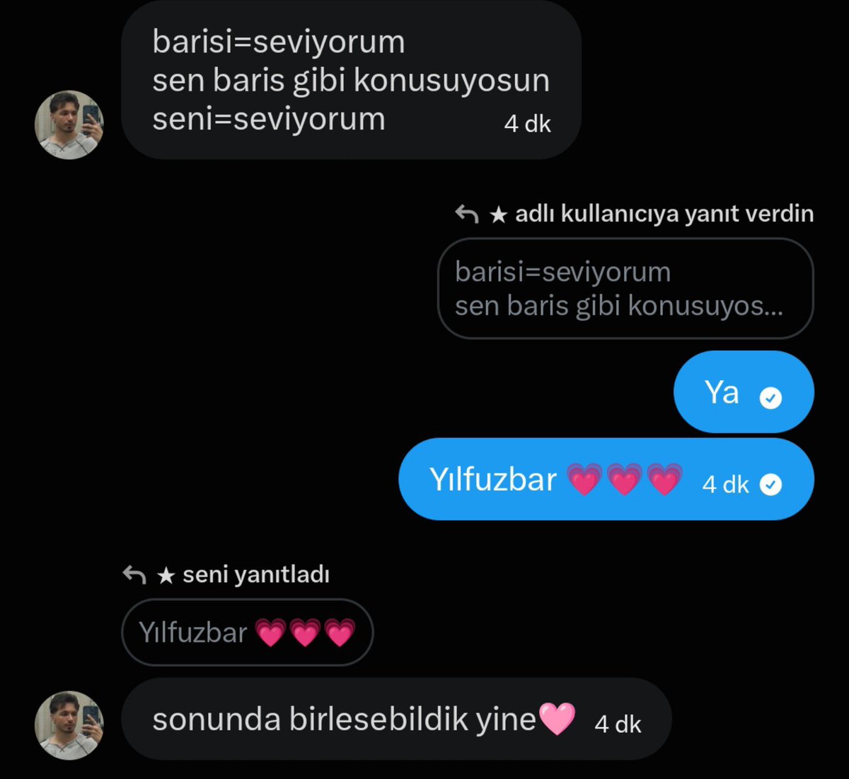 fuzfuzzyomg's tweet photo. Ailemiz tekrar bi arada 4 ağustos yılfuzbar ship olayı 💕💕💕 https://t.co/hzFab5d7V5