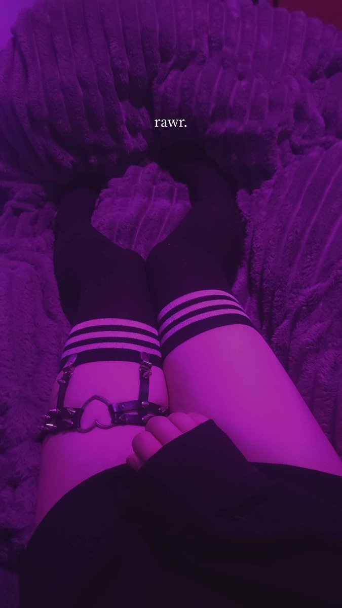 BlehhToshy's tweet photo. Free-use slut for you, daddy~ make me your cumdump >_< Aruff!!

#femboy #freeuse #slut #sissy #daddyswhore #cumdump #horny https://t.co/ceH93RUGng