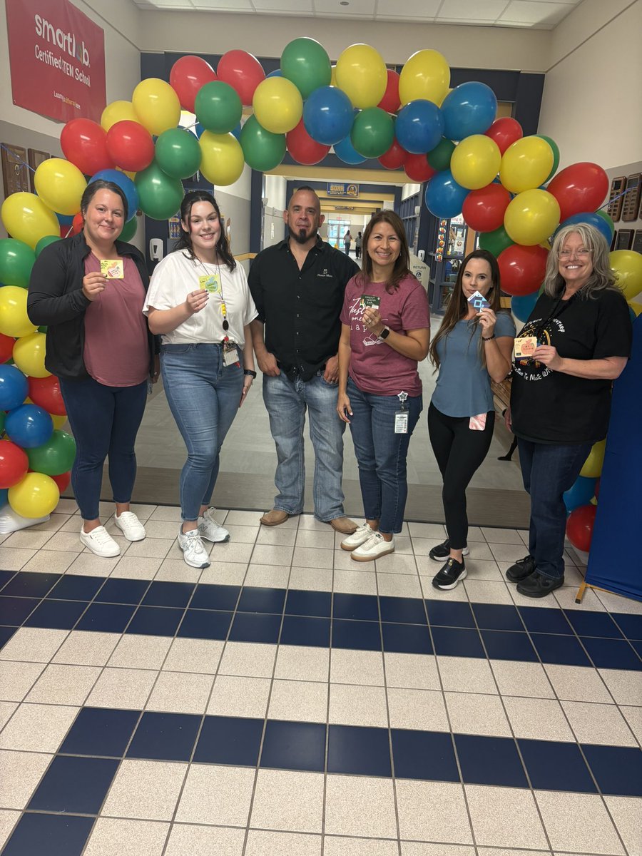 QuianaW9's tweet photo. The recipe for a great @HirschHawk first day back looks like @HoraceMann breakfast ✅ New Staff Intros
✅Data Dives ✅Amazing Race ✅Team Building ✅Accountability Analysis &amp; Celebrations @SpringISD @KWilliamsDLD @latpat1908 
#thinkit.buildit.masterit https://t.co/2Khd8J1lDa
